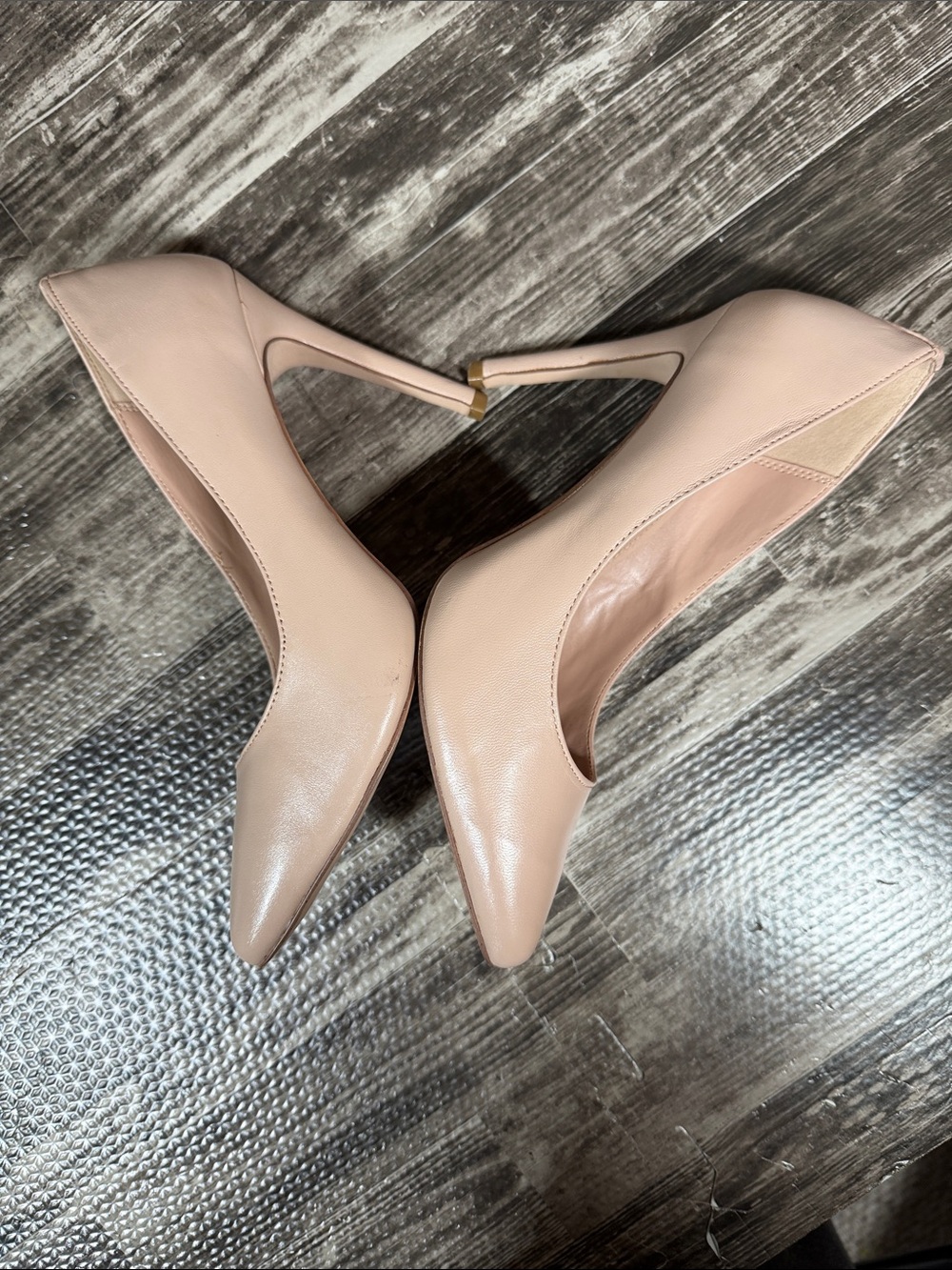 BCBGeneration Heidi Pump